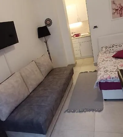 Vim Apartment *